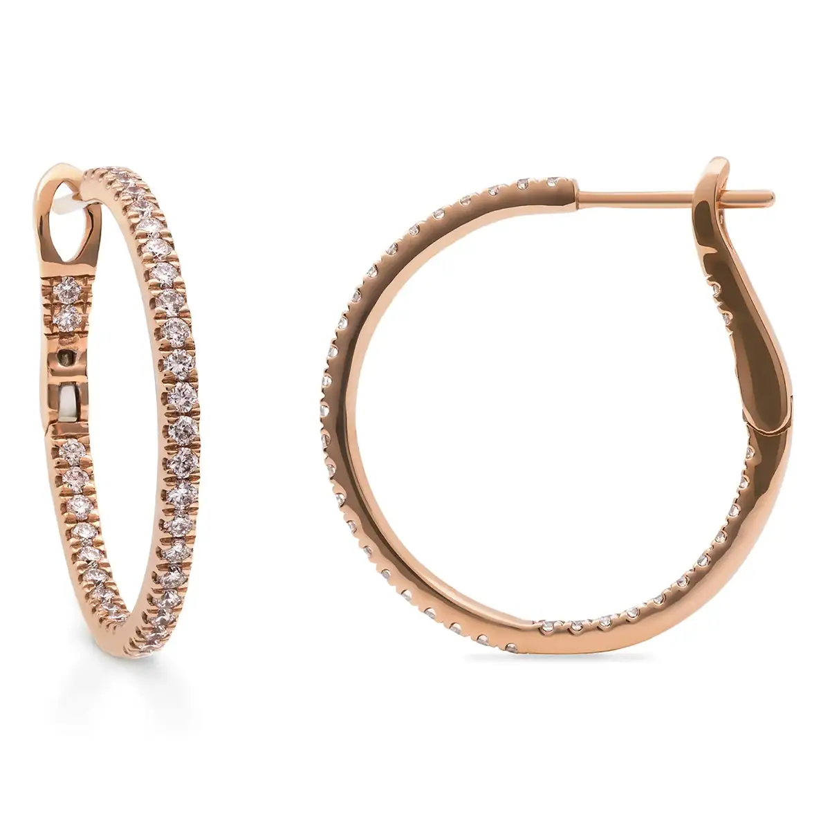 Fotografía ecommerce sobre fondo blanco de pendientes de oro y diamantes encastados